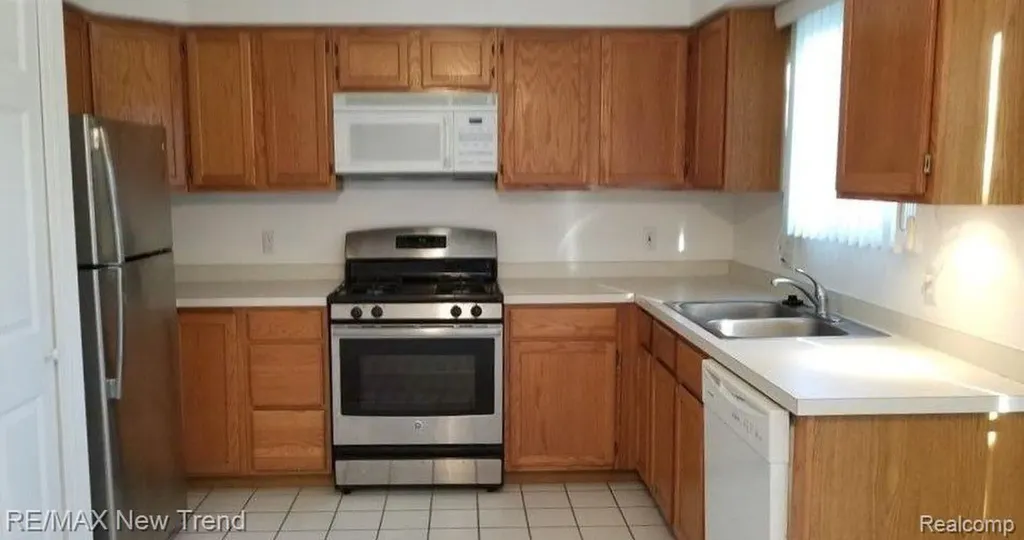 185 Coolidge Road Birmingham City MI 48009