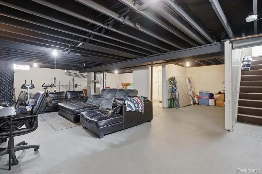 33499 Unicorn Court Westland City MI 48186