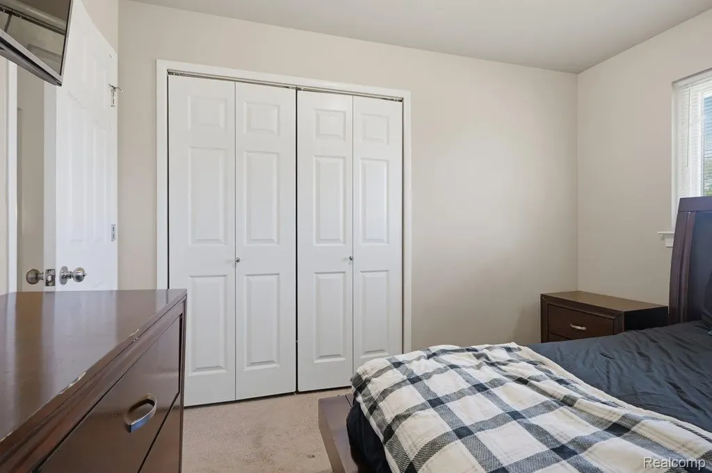 33499 Unicorn Court Westland City MI 48186