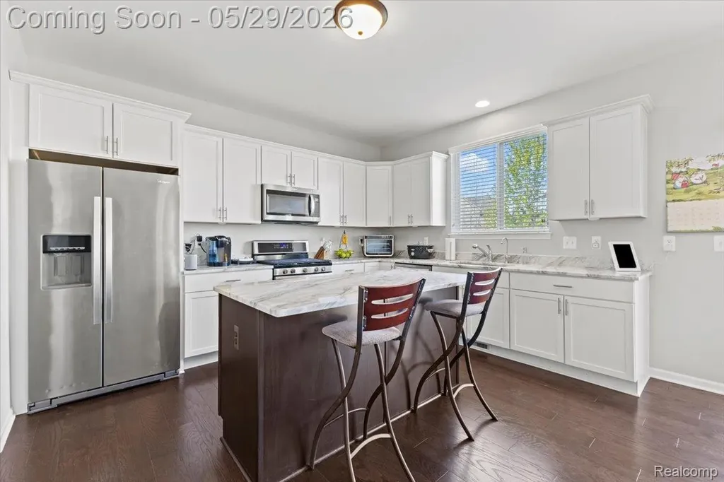 30925 Asbury Hill Drive Lyon Charter Township MI 48165