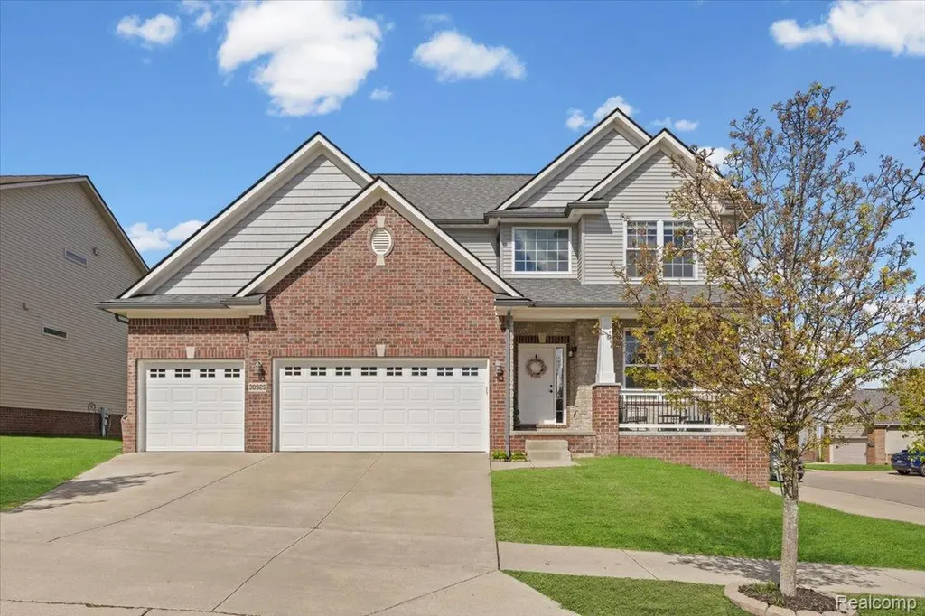 30925 Asbury Hill Drive Lyon Charter Township MI 48165