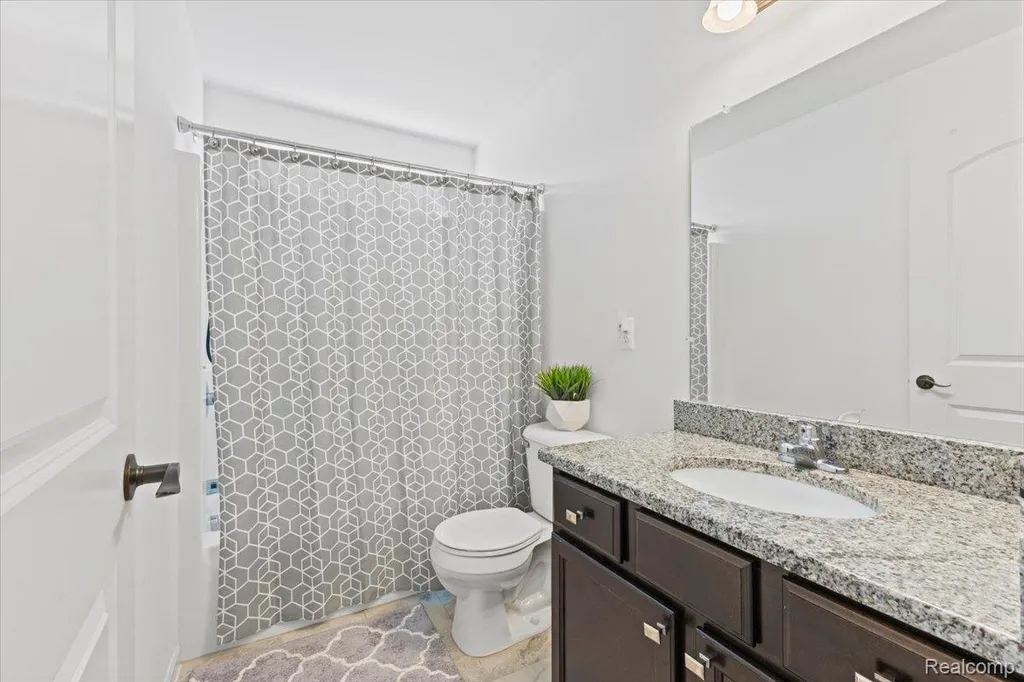 30925 Asbury Hill Drive Lyon Charter Township MI 48165