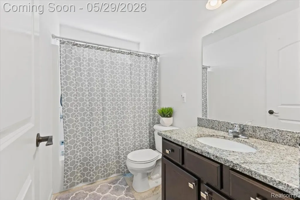 30925 Asbury Hill Drive Lyon Charter Township MI 48165