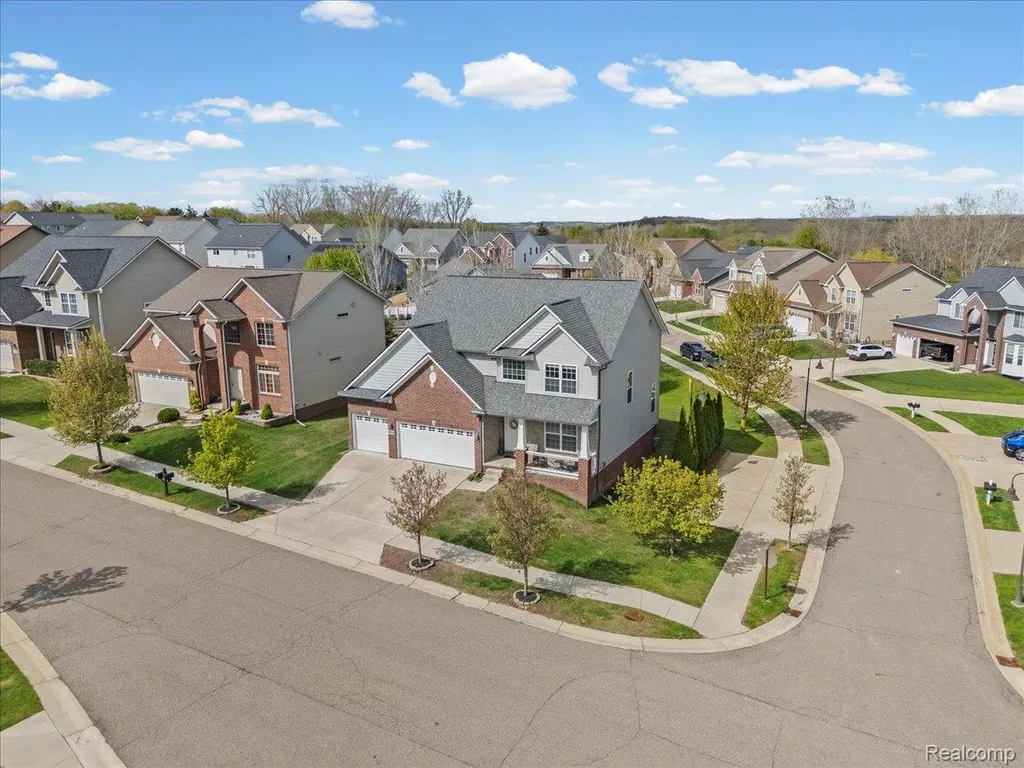 30925 Asbury Hill Drive Lyon Charter Township MI 48165