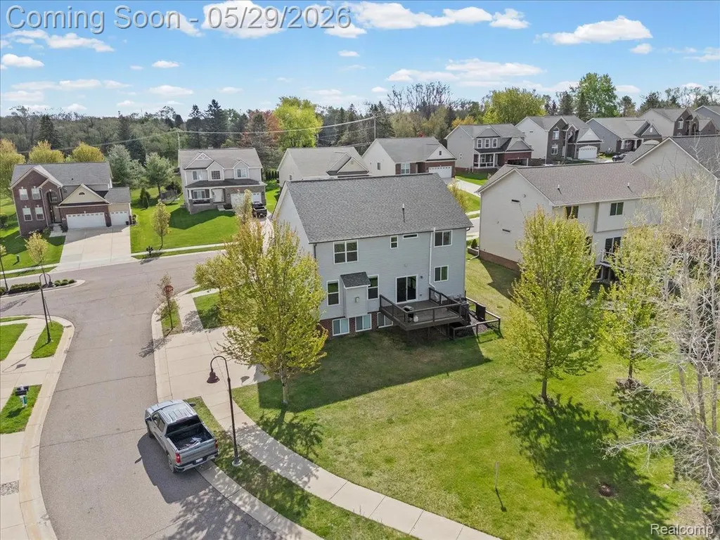 30925 Asbury Hill Drive Lyon Charter Township MI 48165