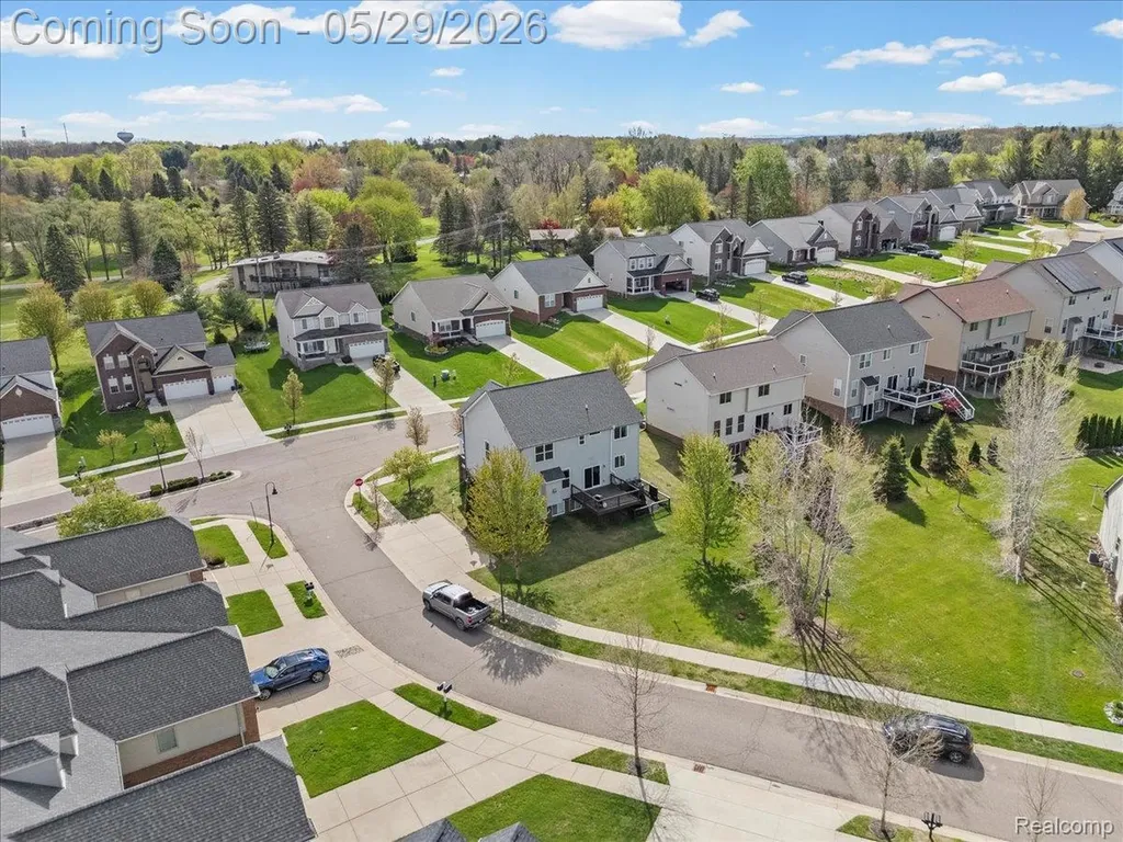 30925 Asbury Hill Drive Lyon Charter Township MI 48165