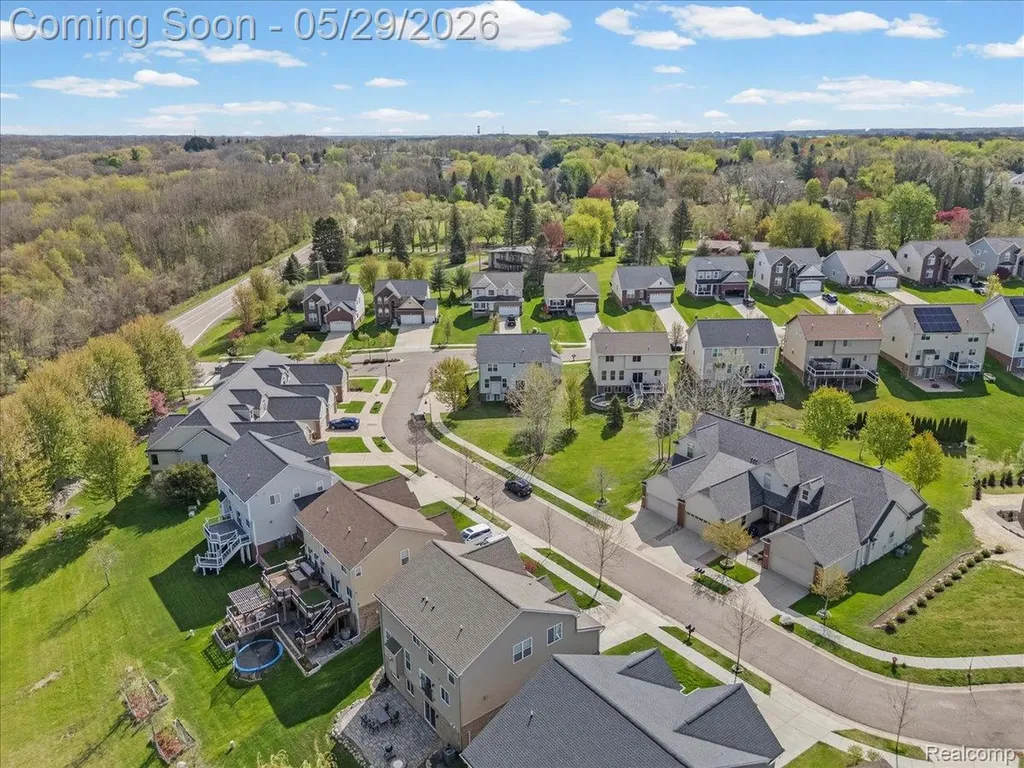 30925 Asbury Hill Drive Lyon Charter Township MI 48165