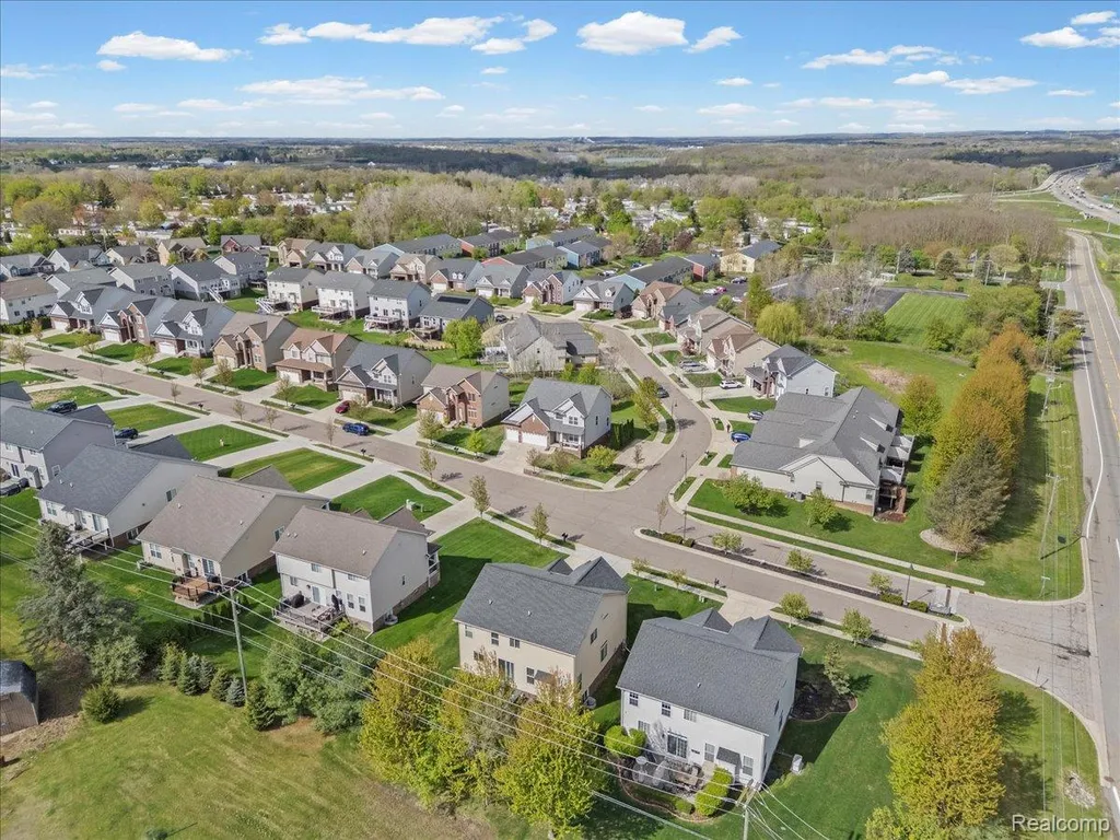 30925 Asbury Hill Drive Lyon Charter Township MI 48165