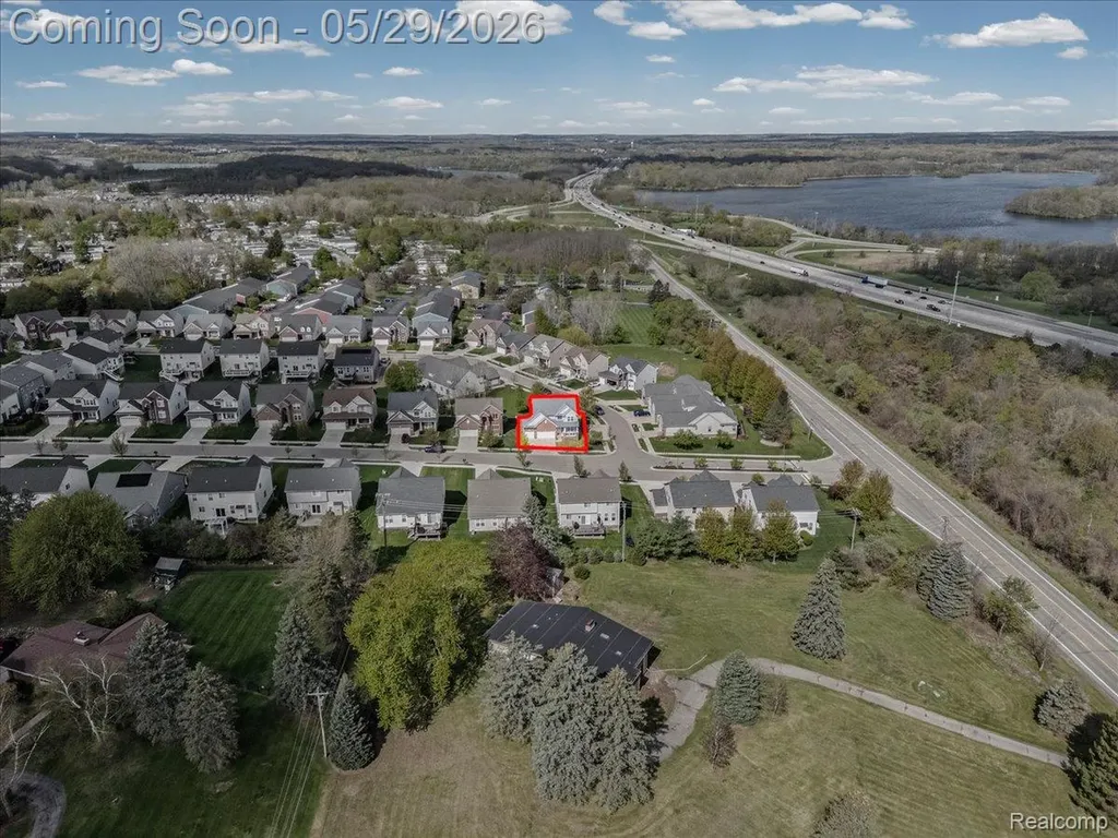 30925 Asbury Hill Drive Lyon Charter Township MI 48165