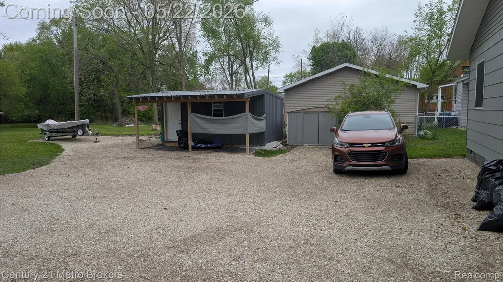 218 N Lapeer Street Davison City MI 48423