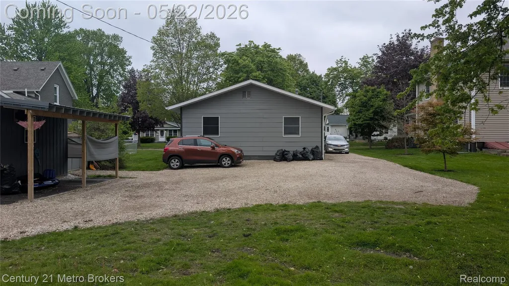 218 N Lapeer Street Davison City MI 48423