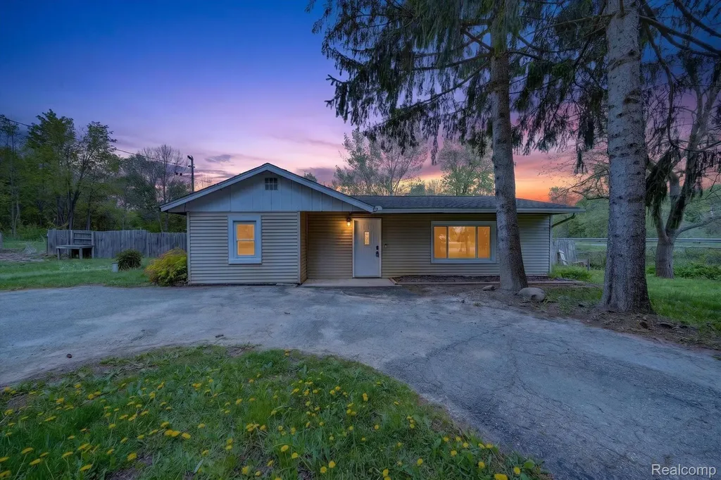 15013 Birchwood Drive Holly Township MI 48442