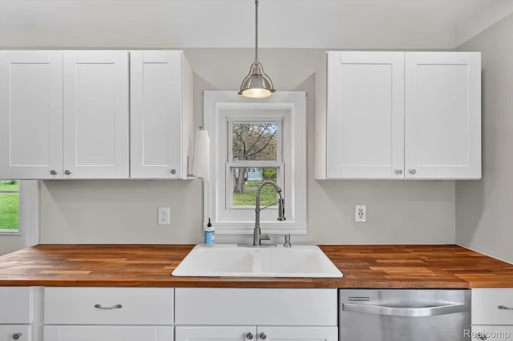 15013 Birchwood Drive Holly Township MI 48442