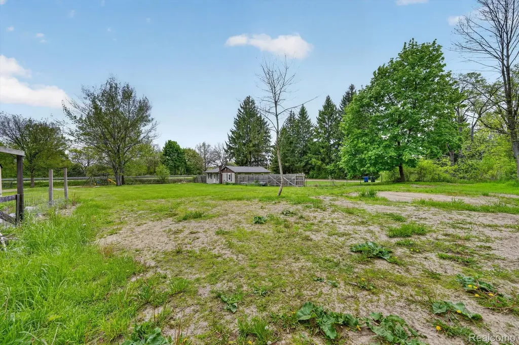 15013 Birchwood Drive Holly Township MI 48442