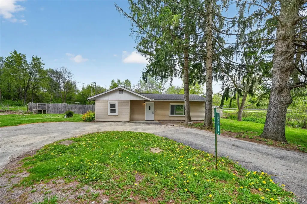 15013 Birchwood Drive Holly Township MI 48442