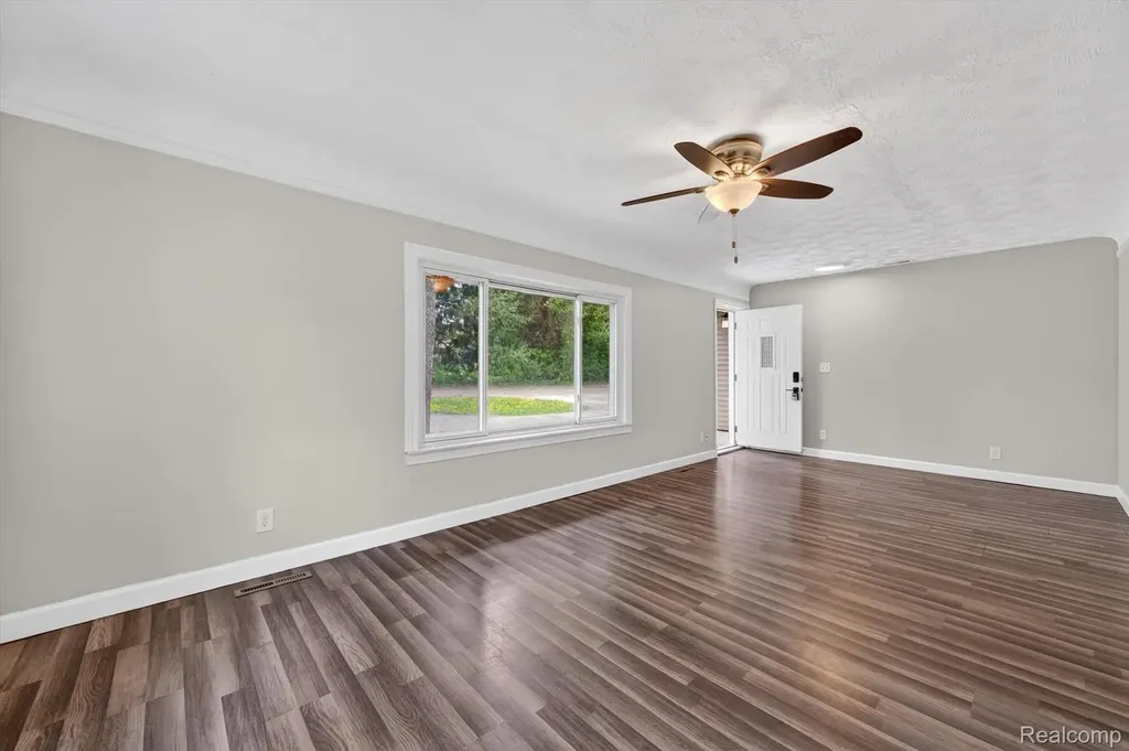15013 Birchwood Drive Holly Township MI 48442
