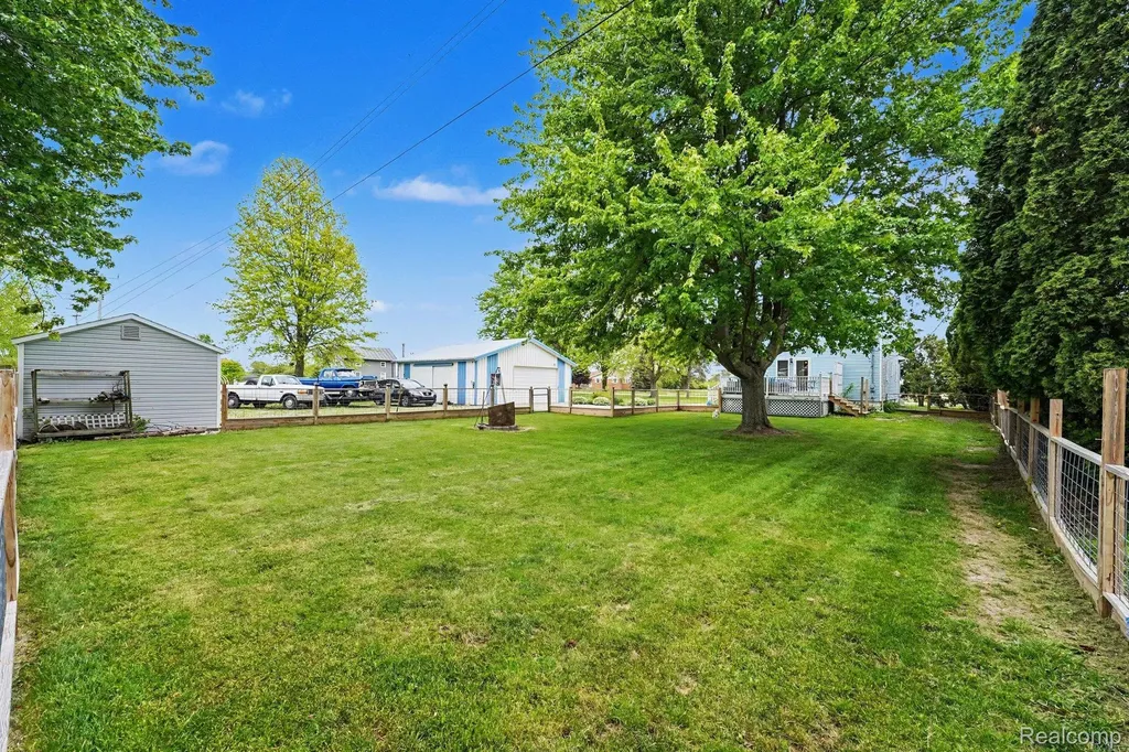 2797 E Labo Road N Ash Township MI 48117