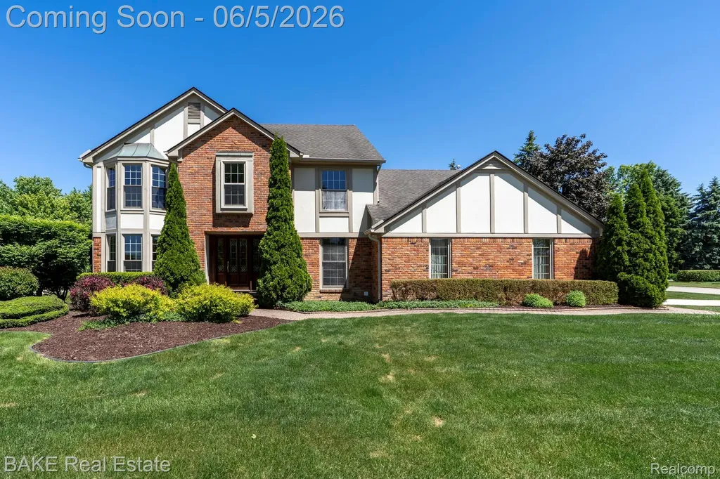 10000 Red Maple Drive Plymouth Charter Township MI 48170
