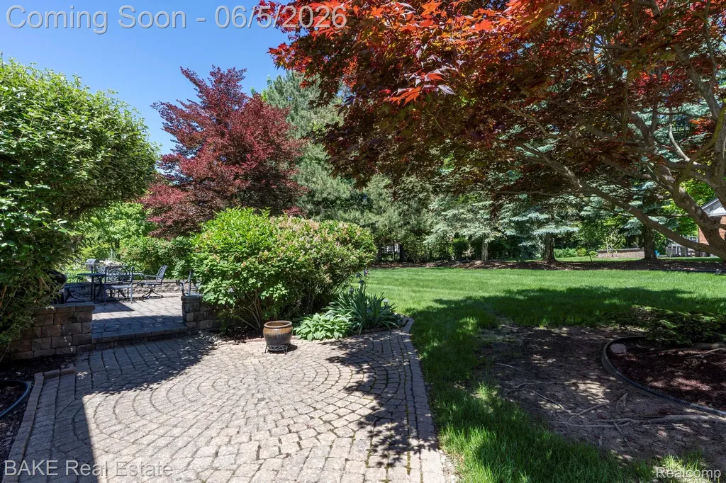 10000 Red Maple Drive Plymouth Charter Township MI 48170