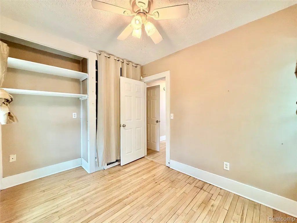 1331 South Boulevard W Troy City MI 48098