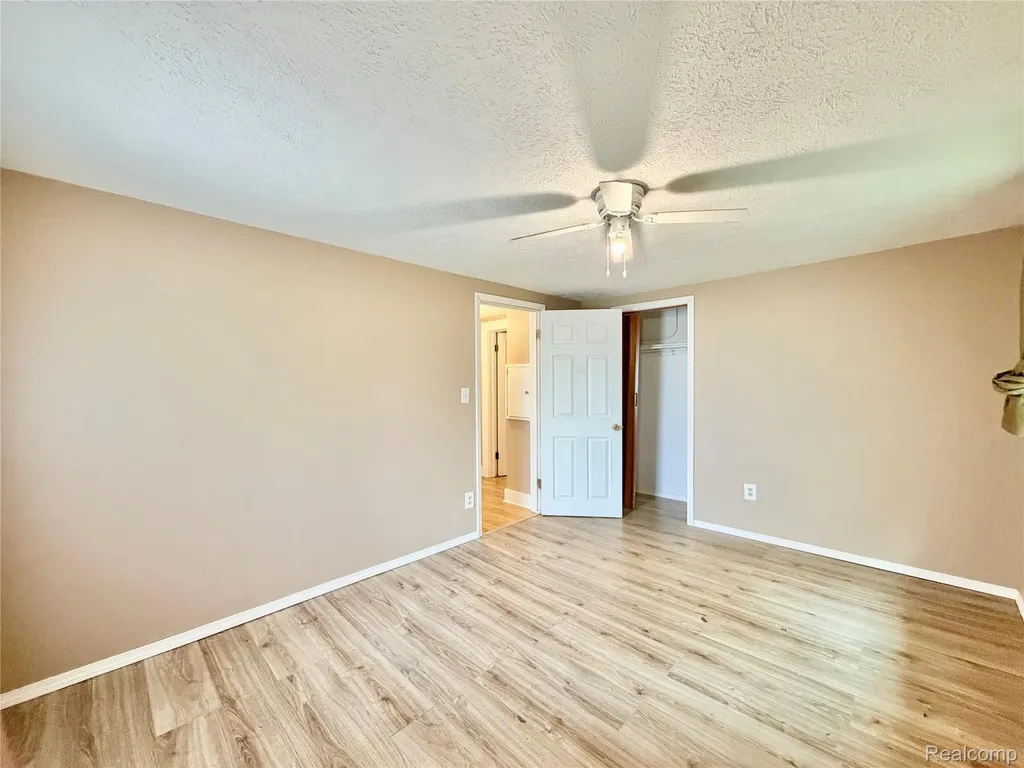 1331 South Boulevard W Troy City MI 48098