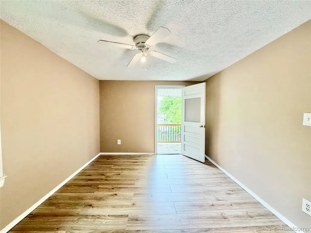 1331 South Boulevard W Troy City MI 48098