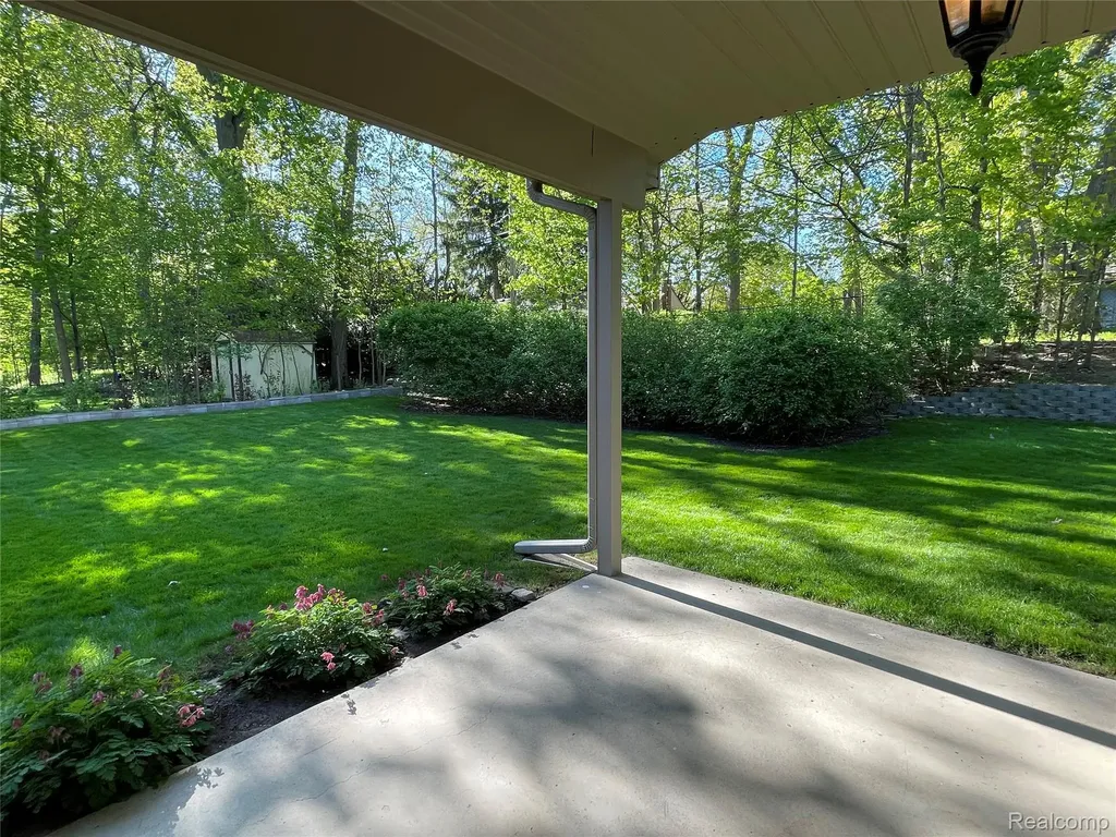 46151 Bloomcrest Drive Northville Township MI 48167