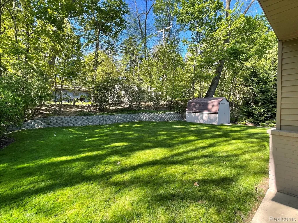 46151 Bloomcrest Drive Northville Township MI 48167