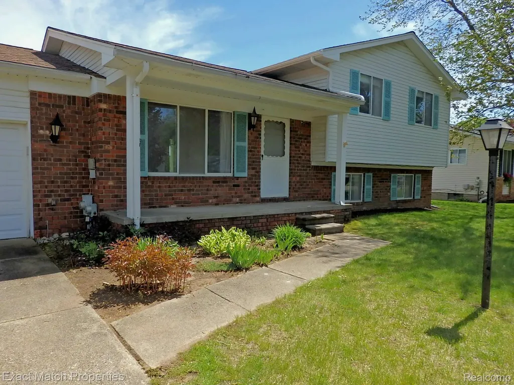 7186 Snow Apple Drive Independence Charter Township MI 48346