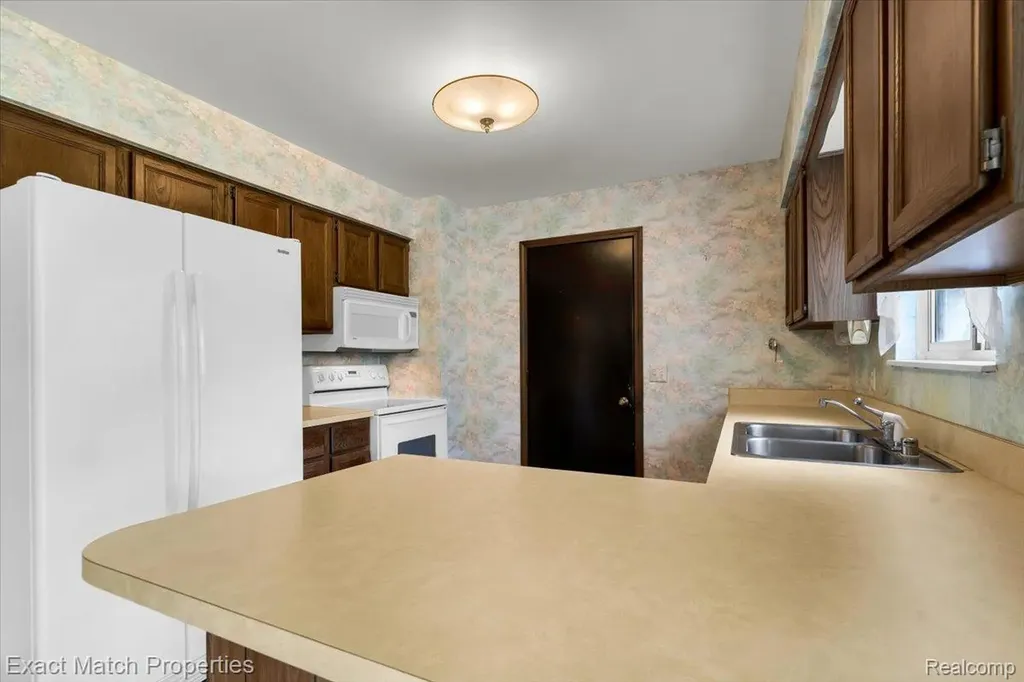 7186 Snow Apple Drive Independence Charter Township MI 48346