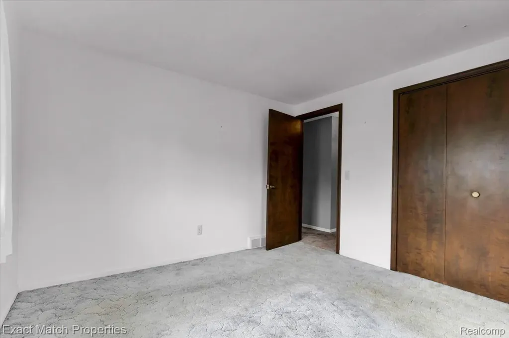 7186 Snow Apple Drive Independence Charter Township MI 48346