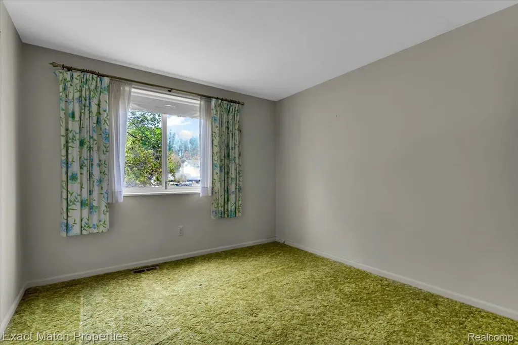 7186 Snow Apple Drive Independence Charter Township MI 48346