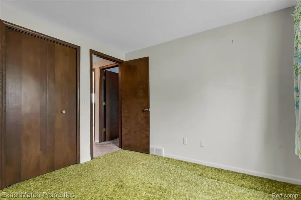 7186 Snow Apple Drive Independence Charter Township MI 48346