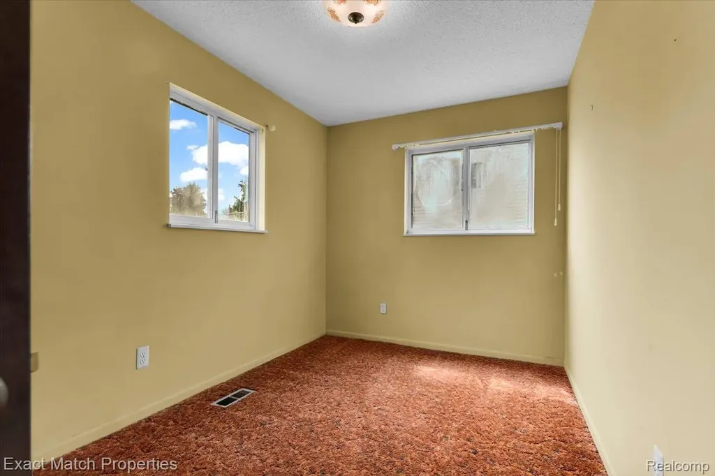 7186 Snow Apple Drive Independence Charter Township MI 48346