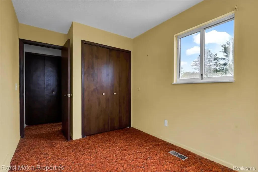 7186 Snow Apple Drive Independence Charter Township MI 48346