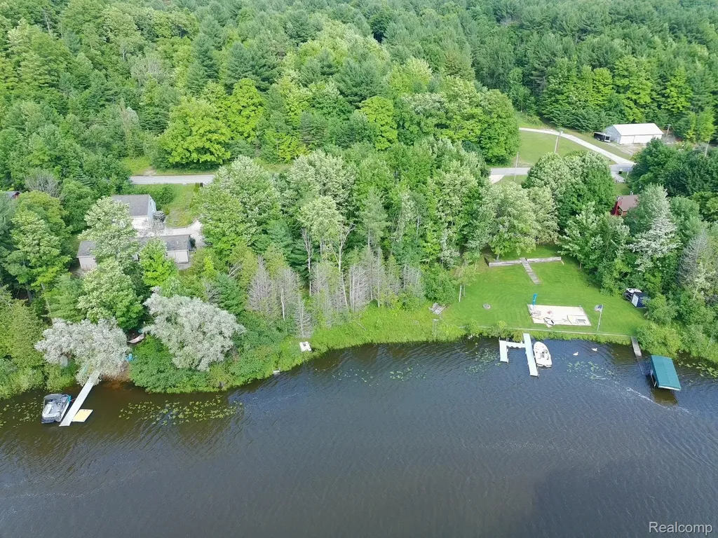2903 Rushton Road Central Lake Village MI 49622