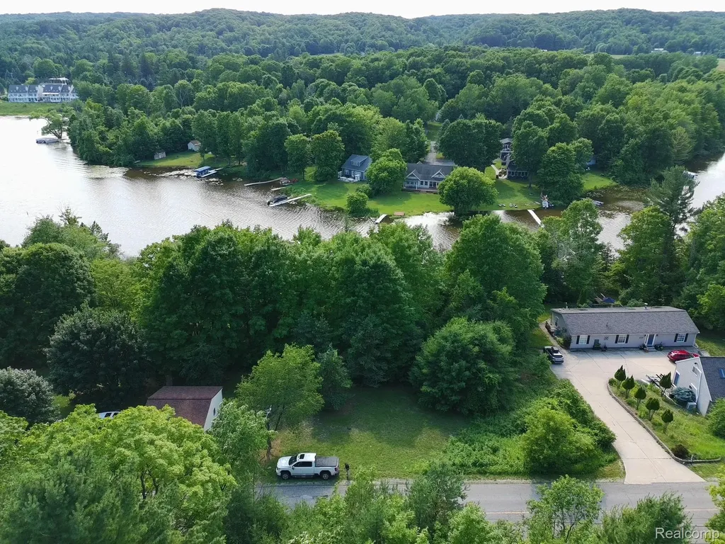2903 Rushton Road Central Lake Village MI 49622