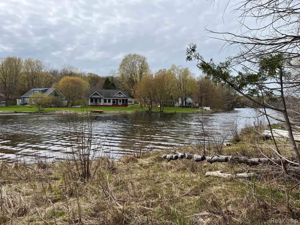 2903 Rushton Road Central Lake Village MI 49622