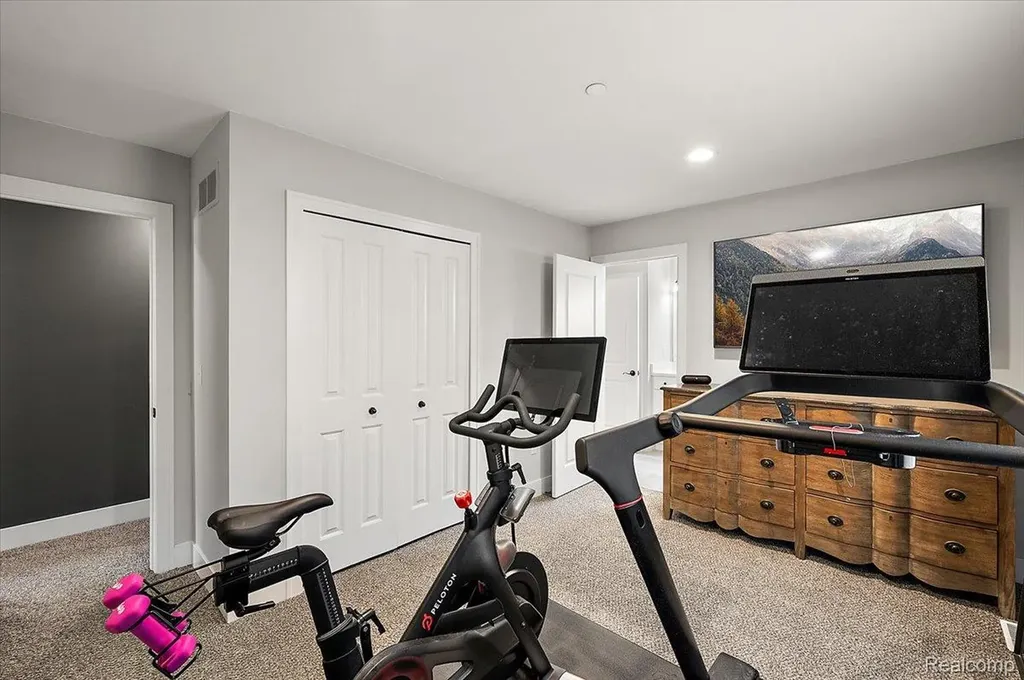 3878 Andover Avenue Auburn Hills City MI 48326