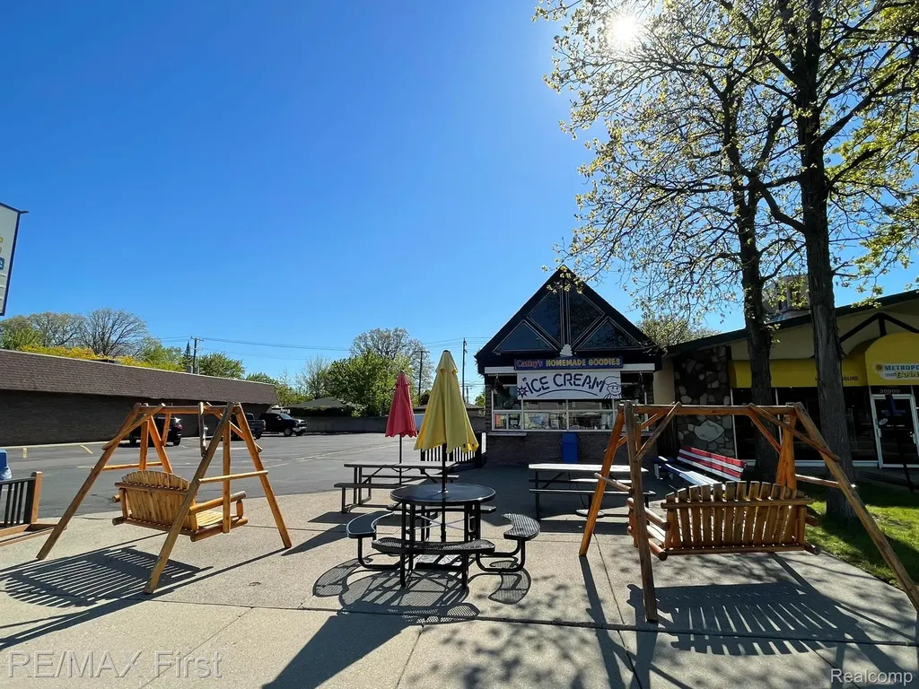 30910 Harper Avenue St. Clair Shores City MI 48082
