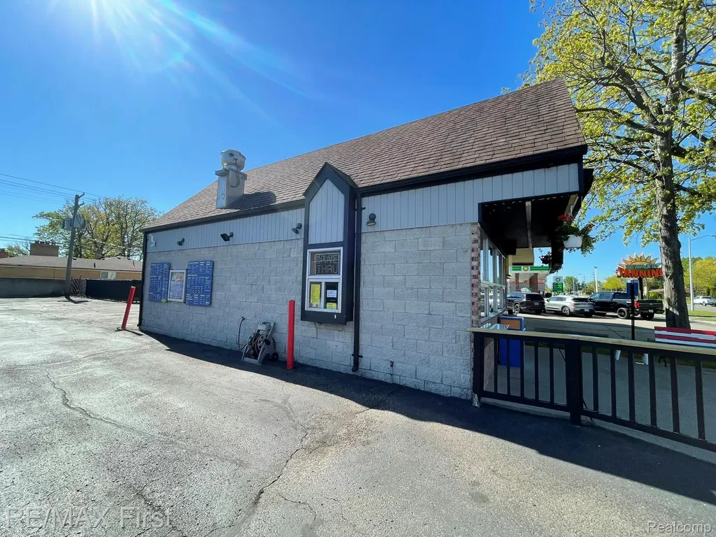 30910 Harper Avenue St. Clair Shores City MI 48082