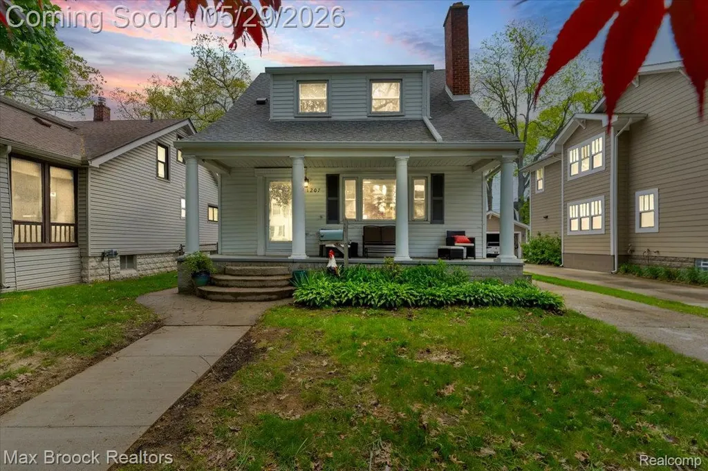 1207 Hoffman Avenue Royal Oak City MI 48067