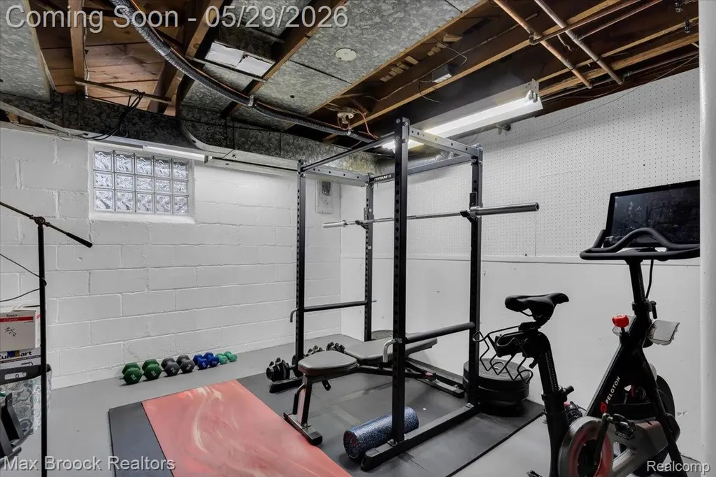 1207 Hoffman Avenue Royal Oak City MI 48067