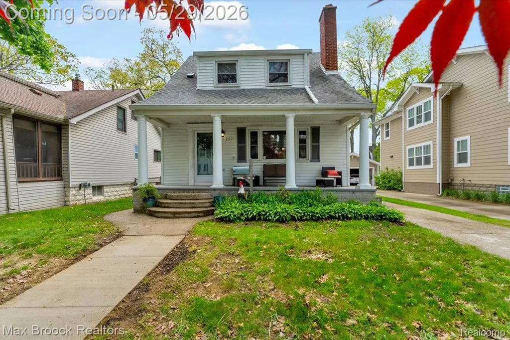 1207 Hoffman Avenue Royal Oak City MI 48067