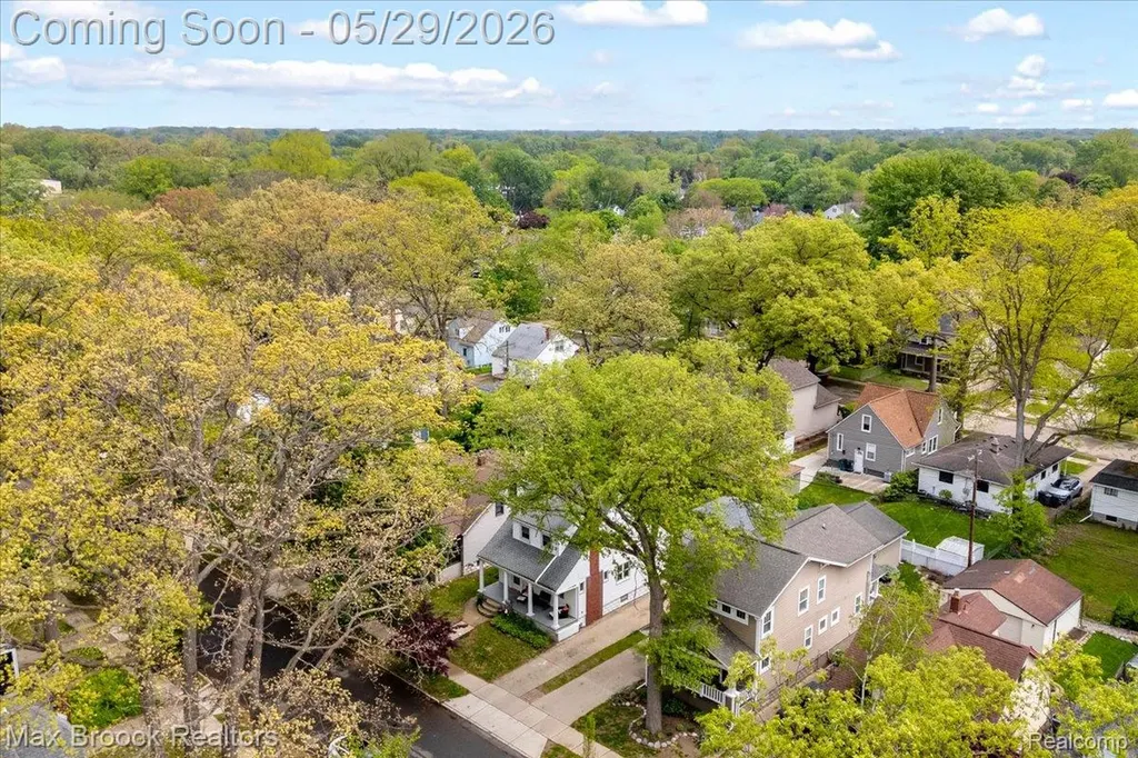 1207 Hoffman Avenue Royal Oak City MI 48067