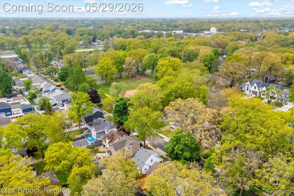1207 Hoffman Avenue Royal Oak City MI 48067