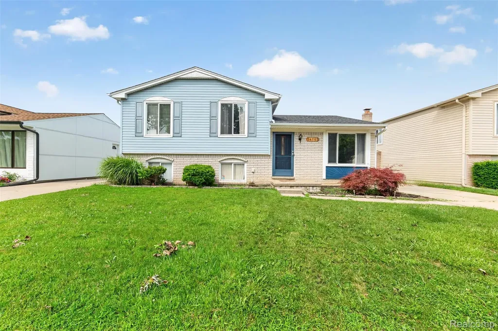 24145 Cottrell Street Clinton Charter Township MI 48035