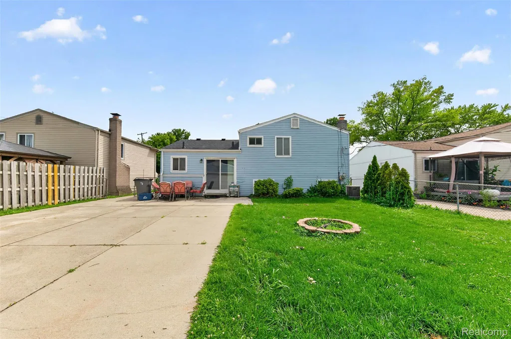 24145 Cottrell Street Clinton Charter Township MI 48035