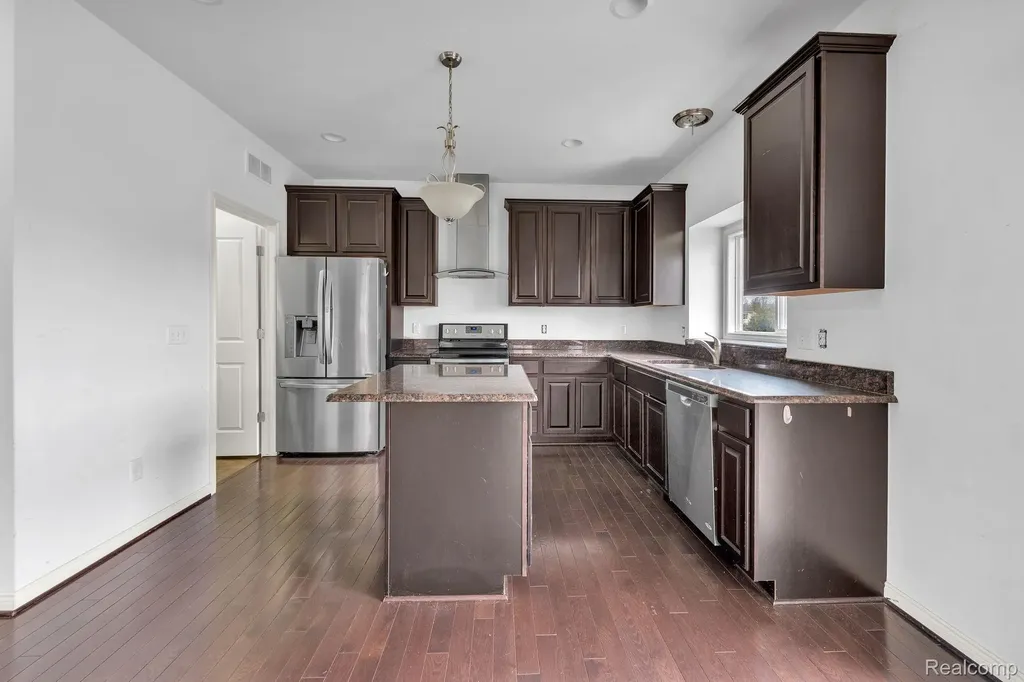 42088 Woodglen Drive Novi City MI 48375