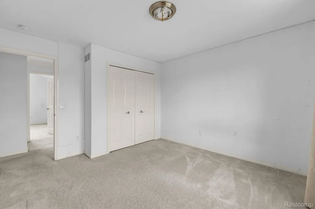 42088 Woodglen Drive Novi City MI 48375